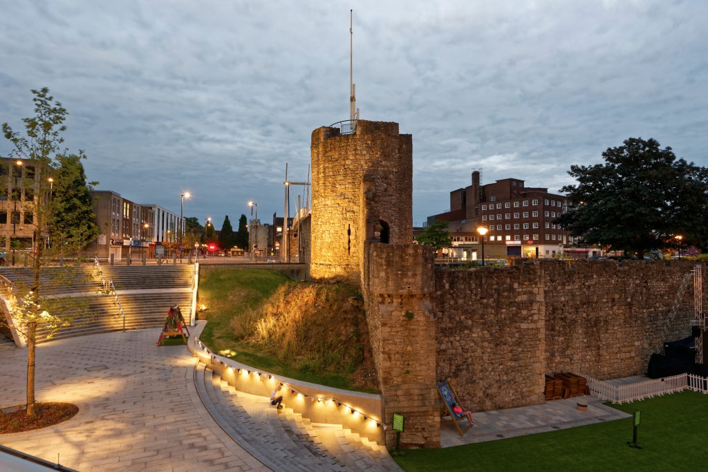 castle wall in southampton